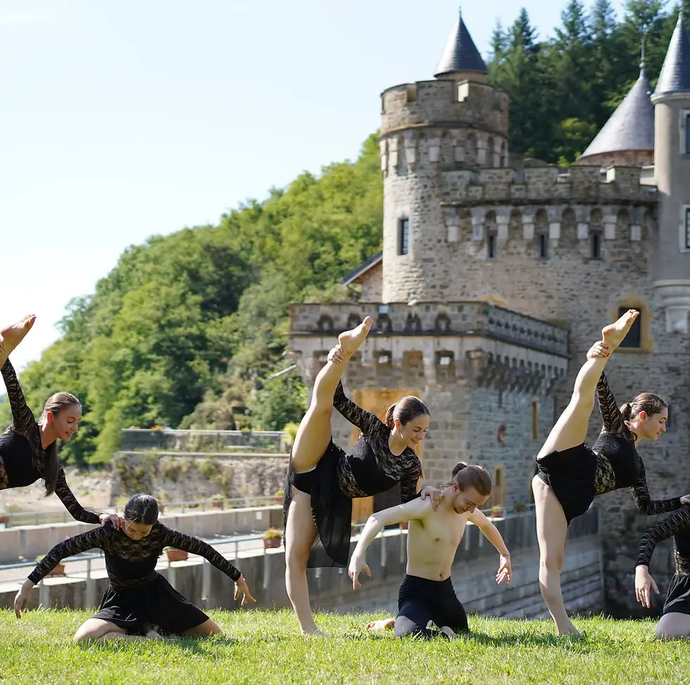 Feeling Dance