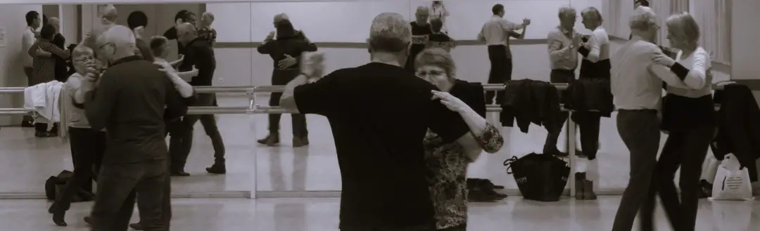 Danses de salon macairoises