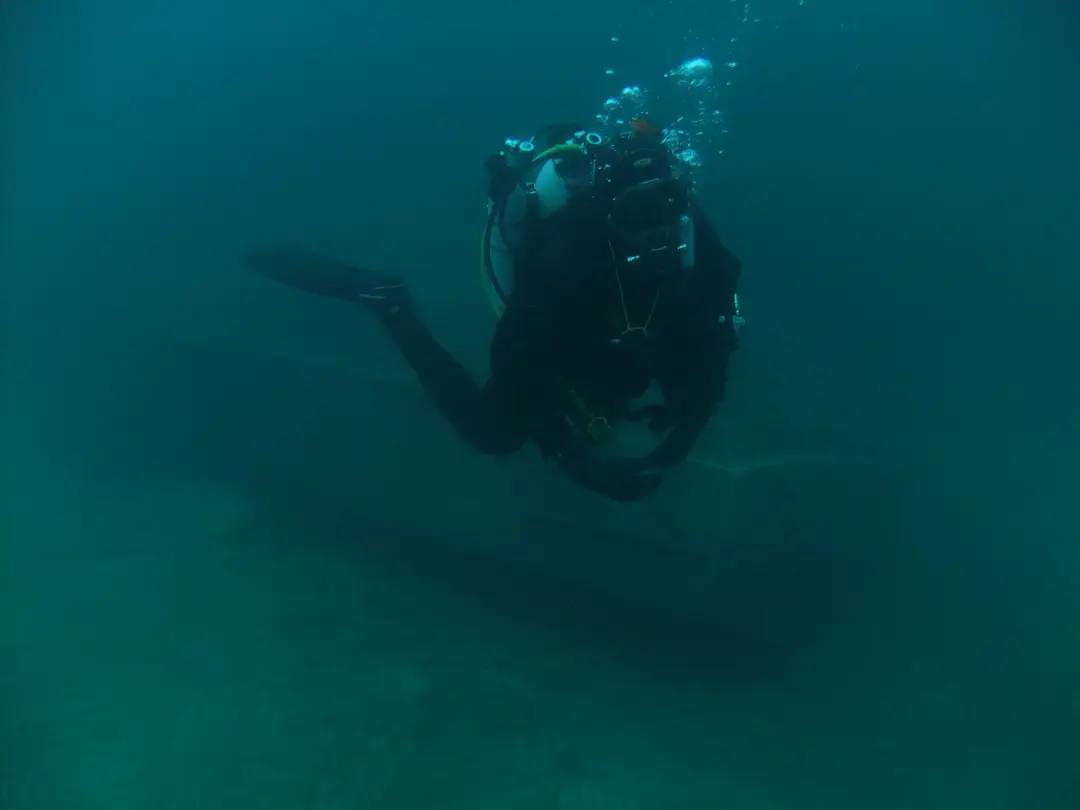 Above & Below Dive Centre