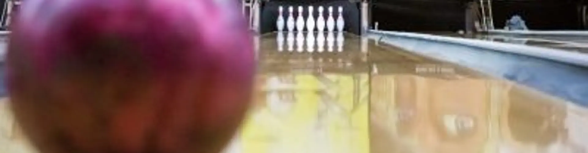 LE LOOPING - Bowling - Laser Game - Billards - Bar & Restaurant