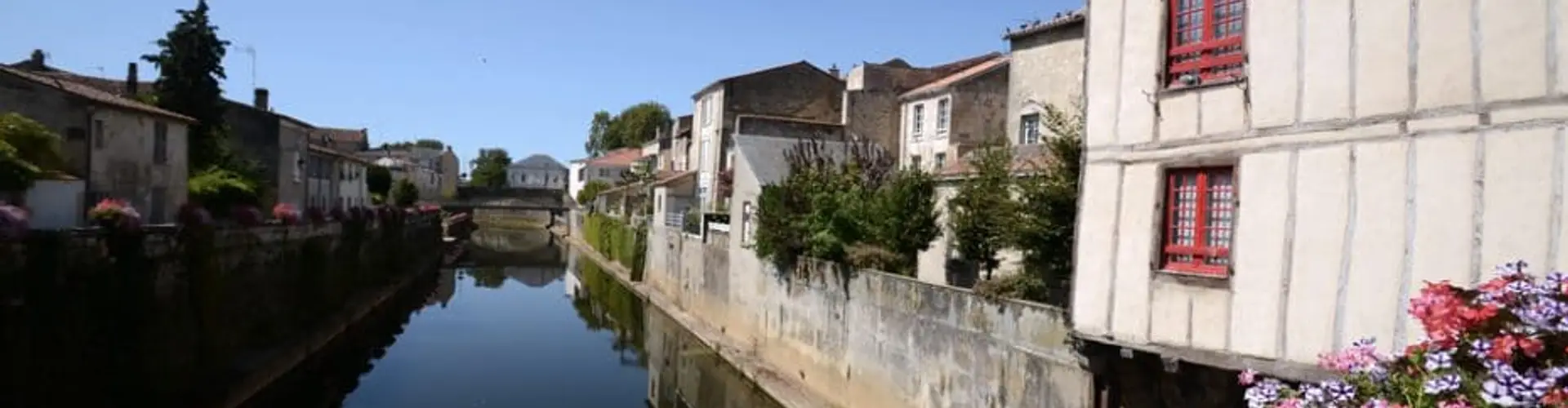 Gîte avec piscine le Relay de la Source
