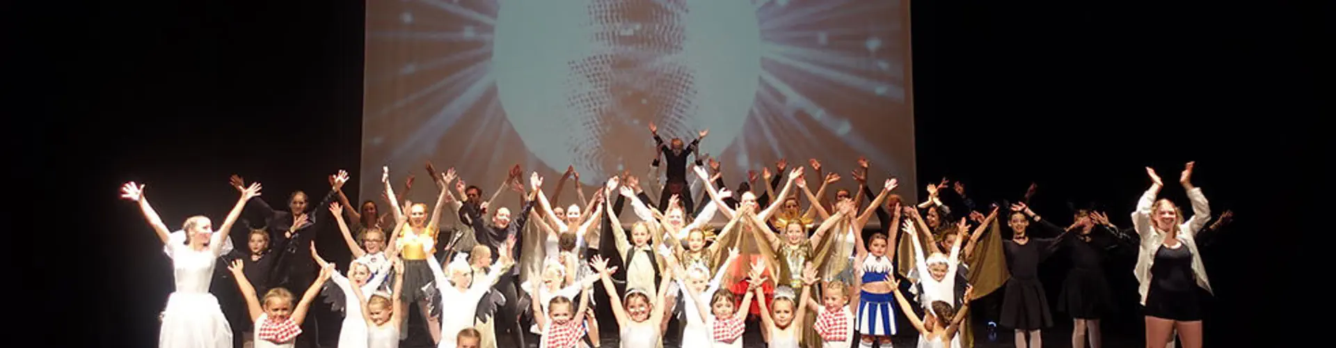 Association Arabesque
