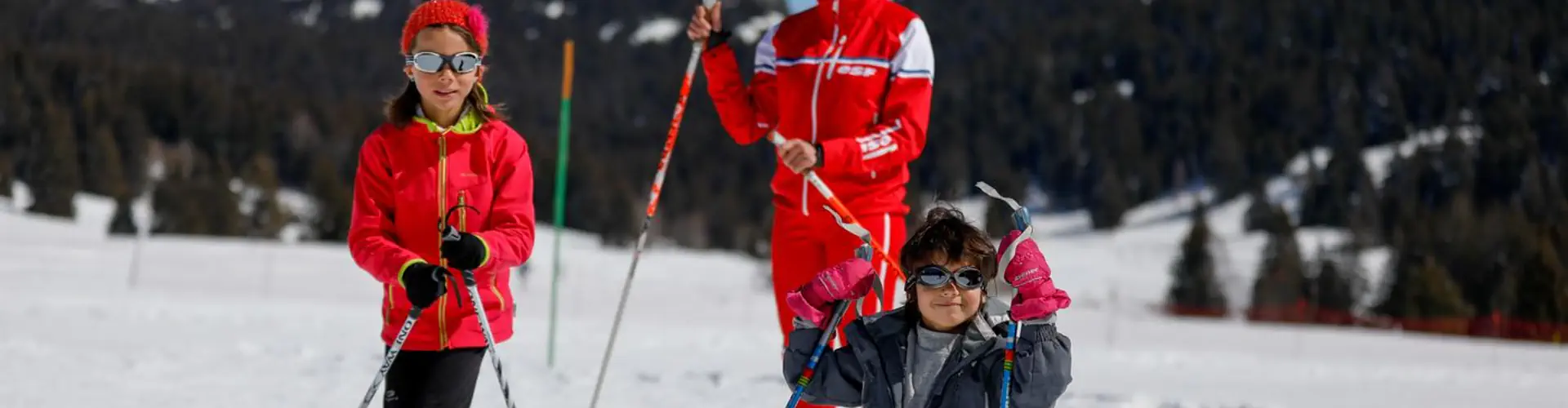 Cours de ski et de snowboard pour adolescents et jeunes