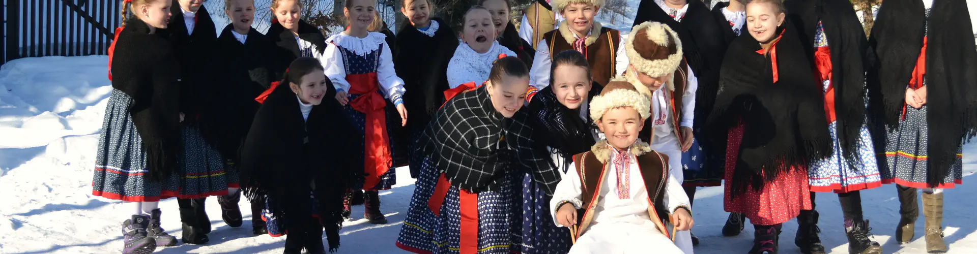 Letný tábor Detského folklórneho súboru Ďumbier