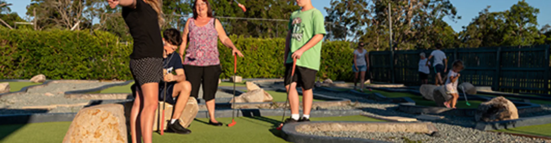 Deception Bay Driving Range & Mini Golf