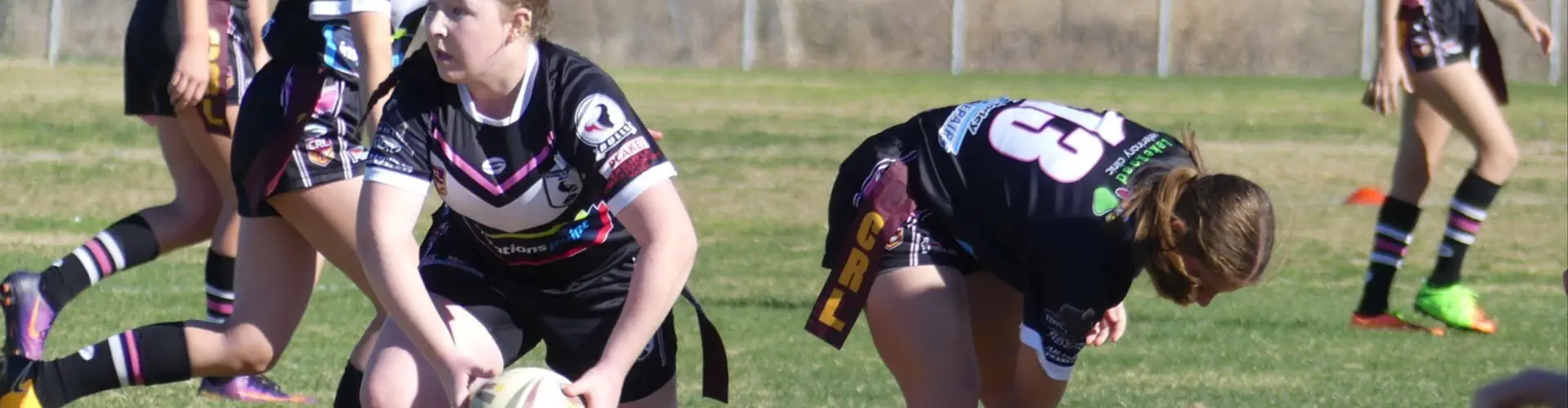 GIRLS LEAGUE TAG