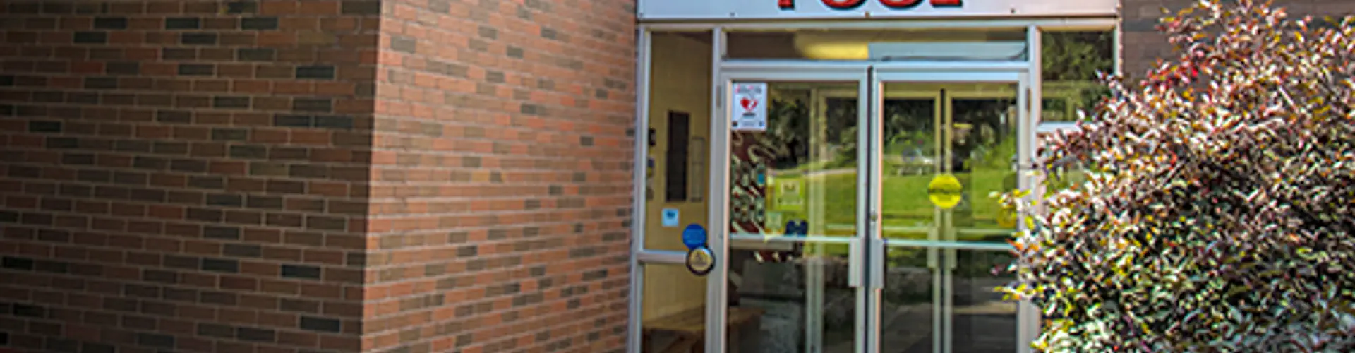 Dundas Community Pool