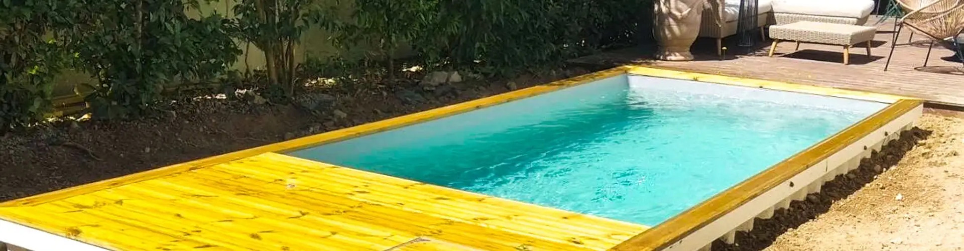 Pool Container