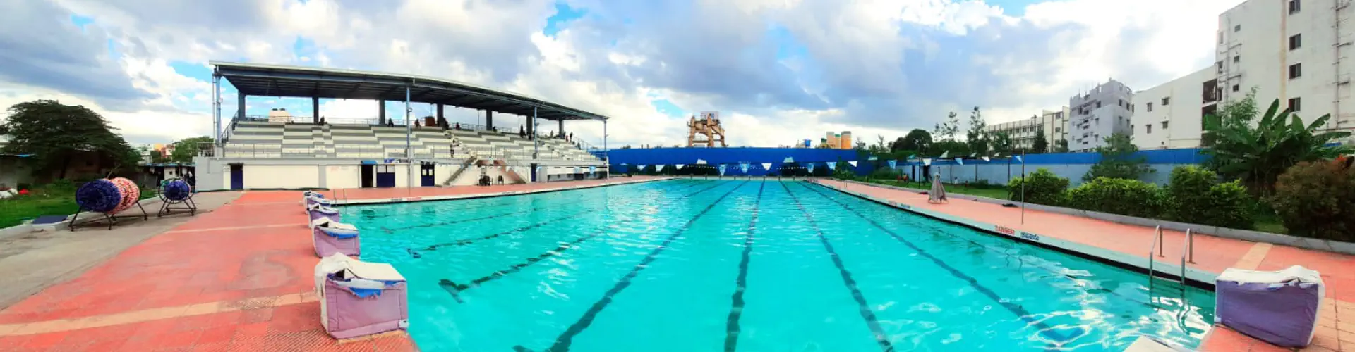 Ray Center - Wilson Garden Swimming Pool