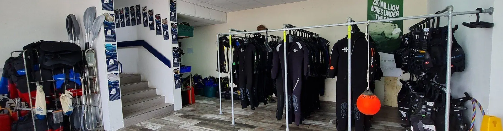 Dive Academy - Scuba Diving School