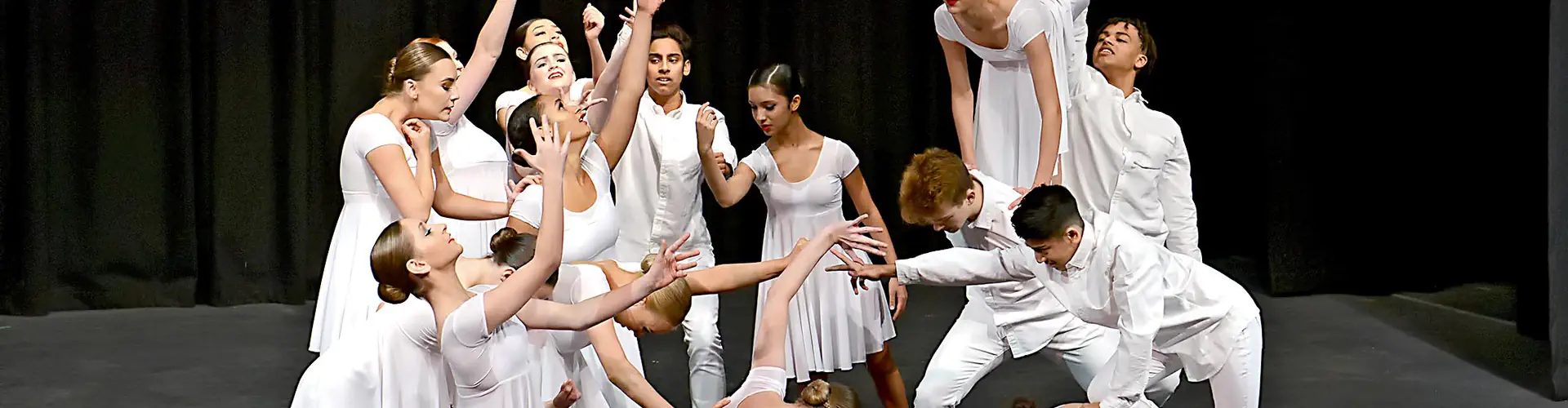 Dupont Dance Stage School