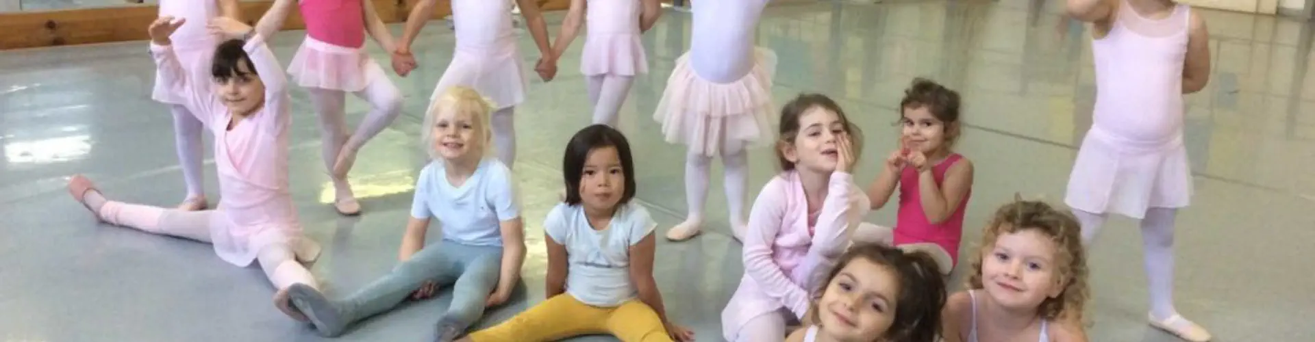 Dance School Desha - Moulin