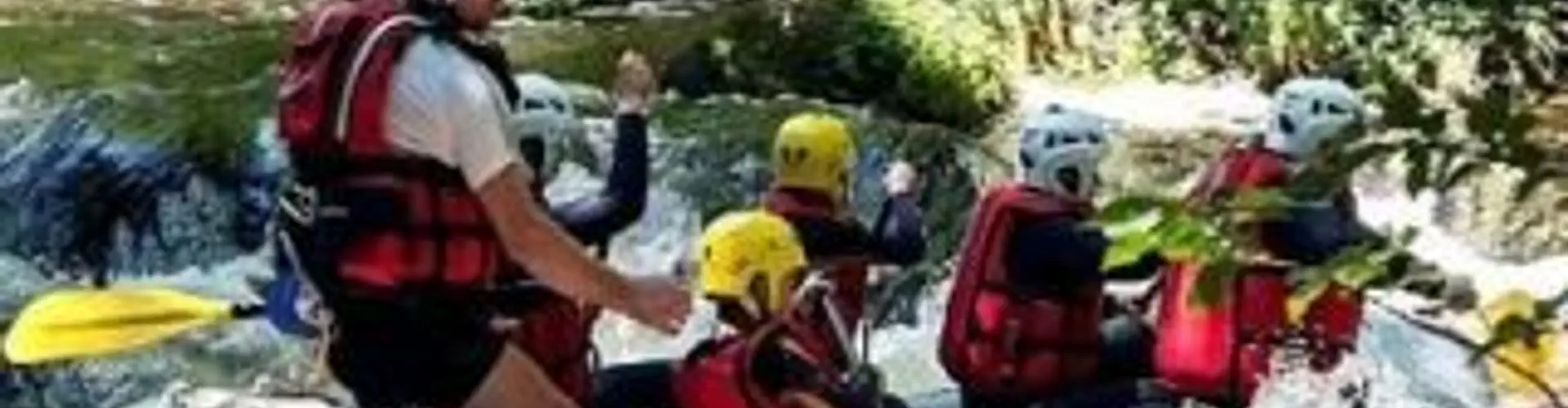 Angie rafting Morvan, nage en eaux vives, paddle, canoë et kayak, EVJF, packraft, le feu de l'eau