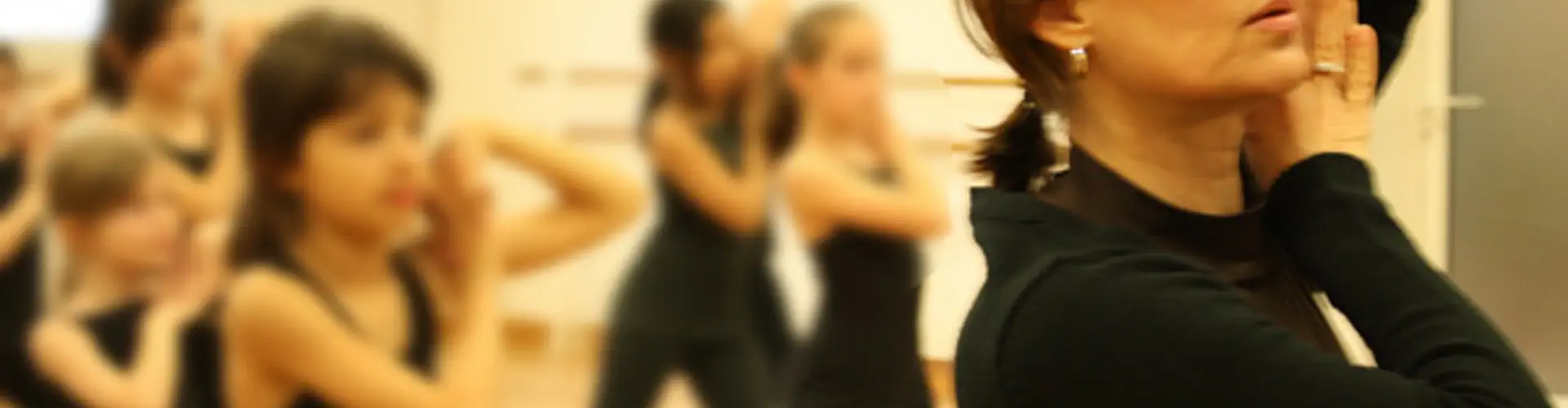 Dance Academy Attitude‎