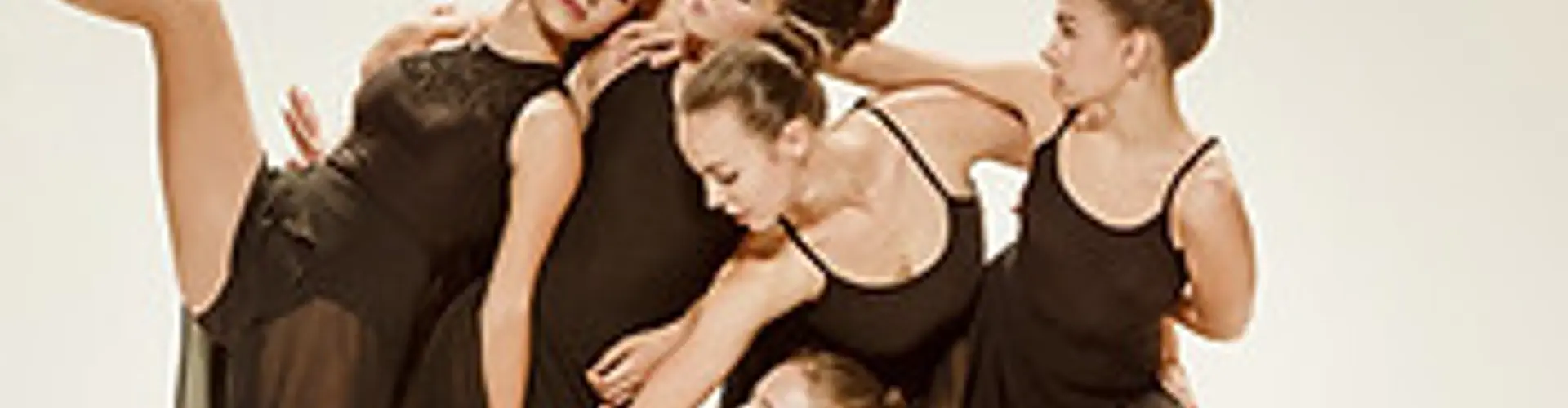 Les Dance Classes Flore