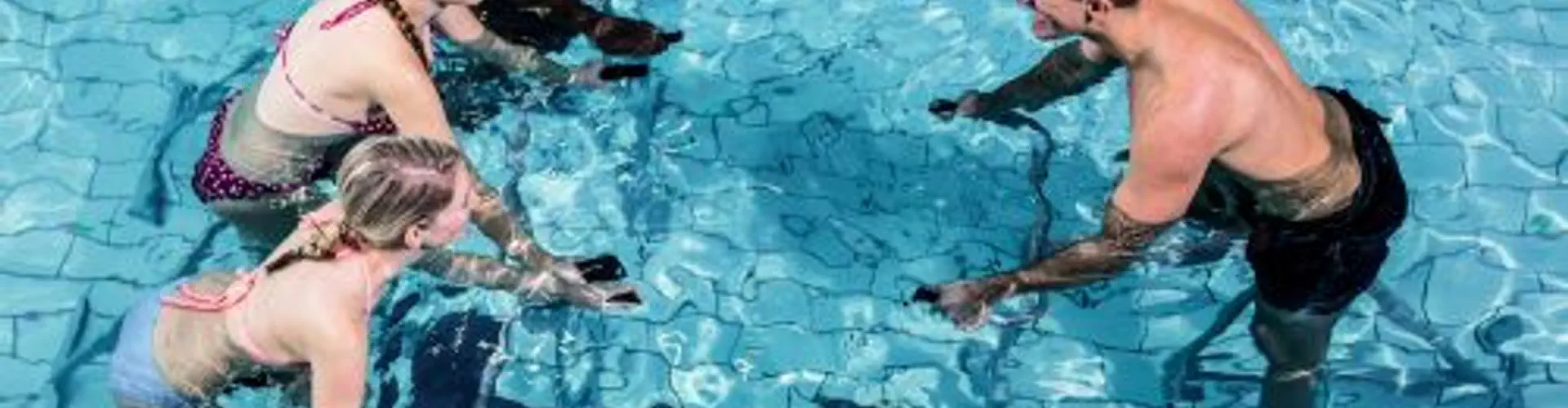 1326 Park Pool Briançon