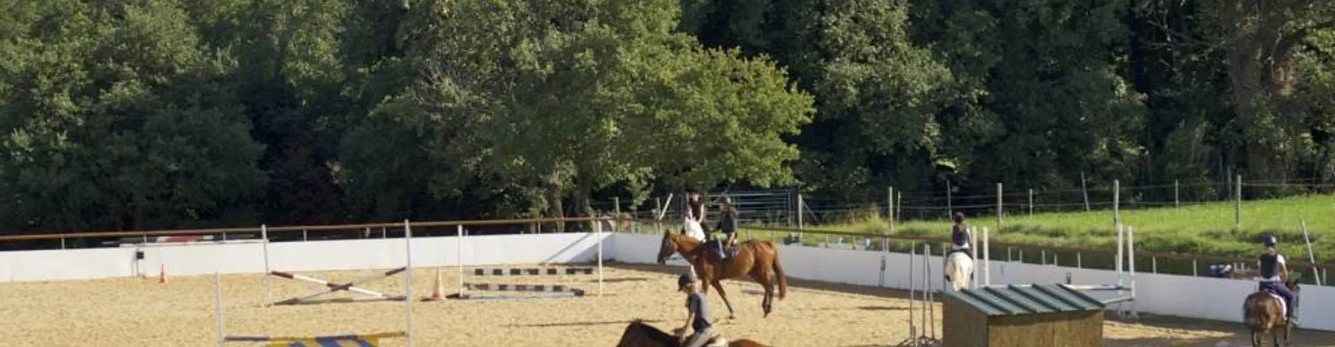 Thuir Riding