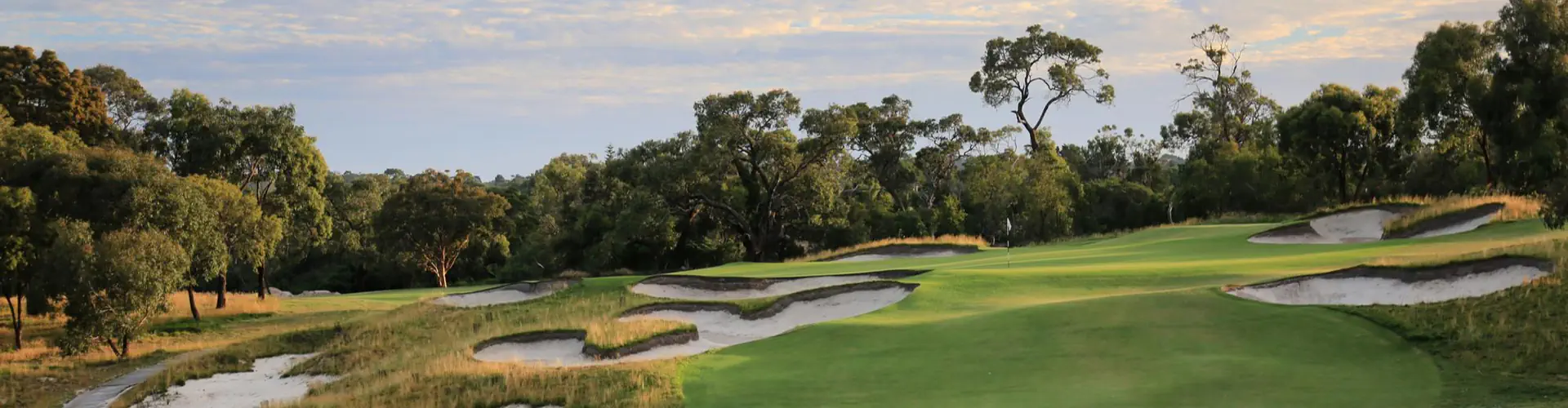 Peninsula Kingswood Country Golf Club