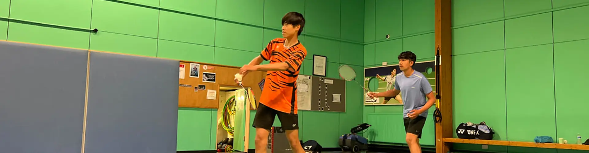 Adult Improvers Badminton Course