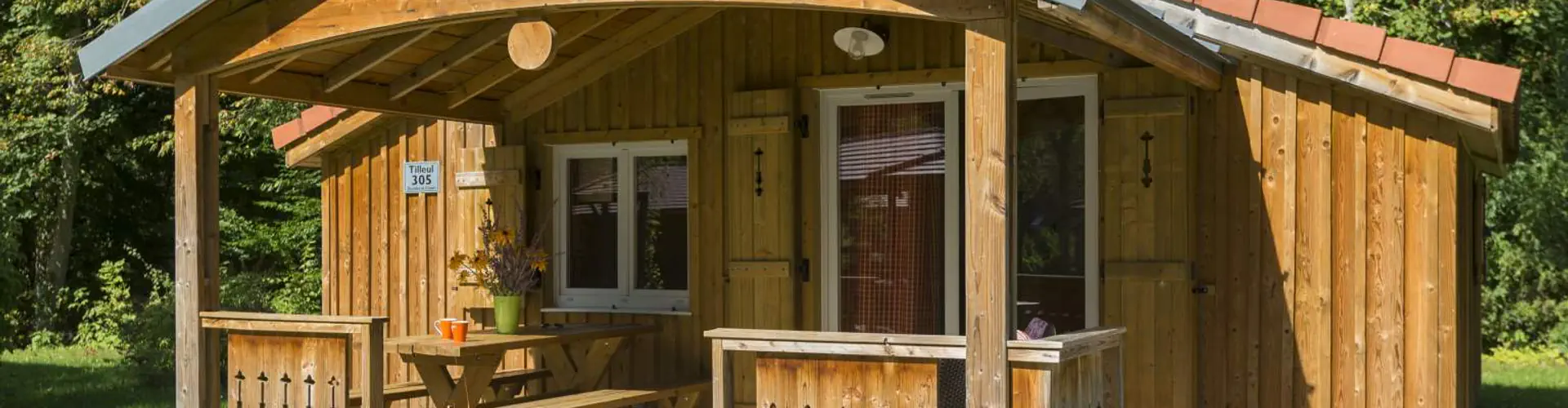 Domaine de Chalain - Location de chalets - Plage