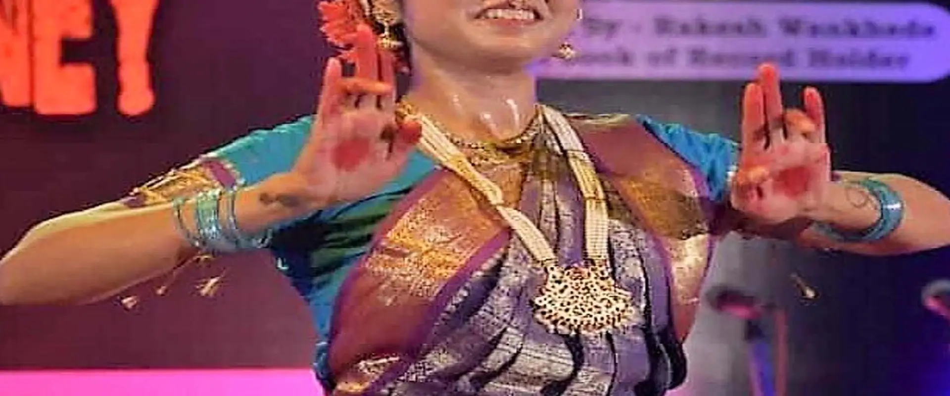 Nrutyanjali Nrutya Niketan .kathak & bharatnatyam,Tabala,Gayan