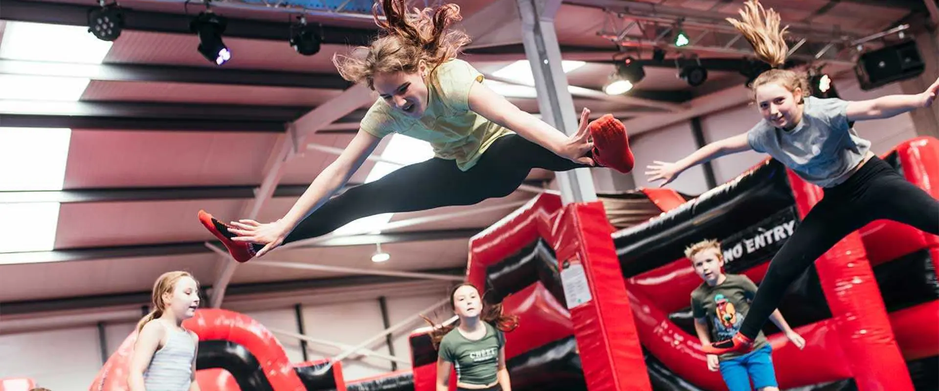 Airtastic Entertainment Centre Craigavon - Trampoline and Ninja