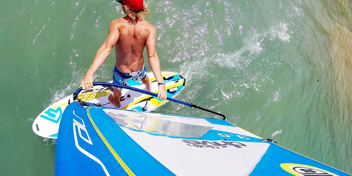 H2O Windsurfing School