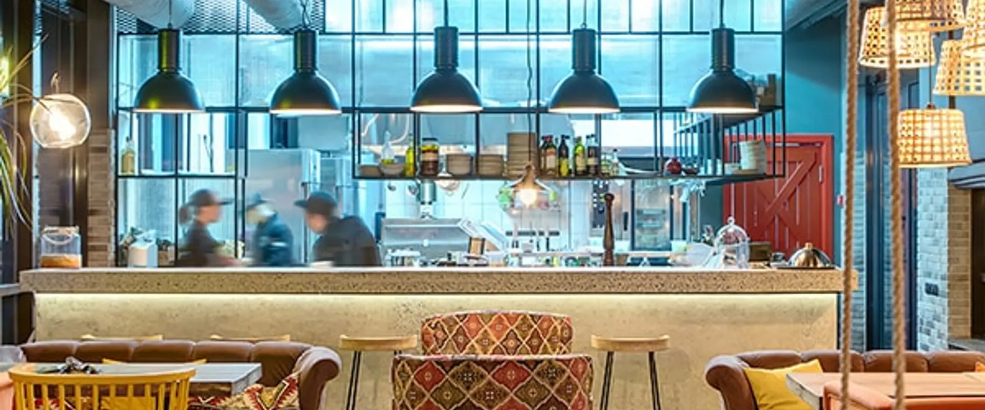 The Grandstand (Restaurant & Sports Bar)