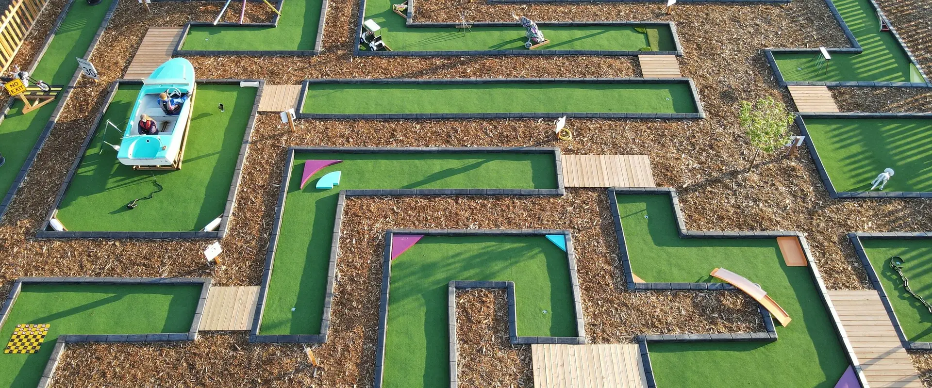 The Whole Scoop Ice Cream & Mini Golf