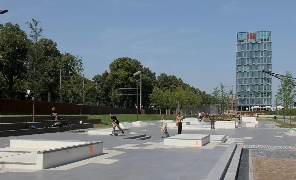 SnakeBowl Longs-Champs