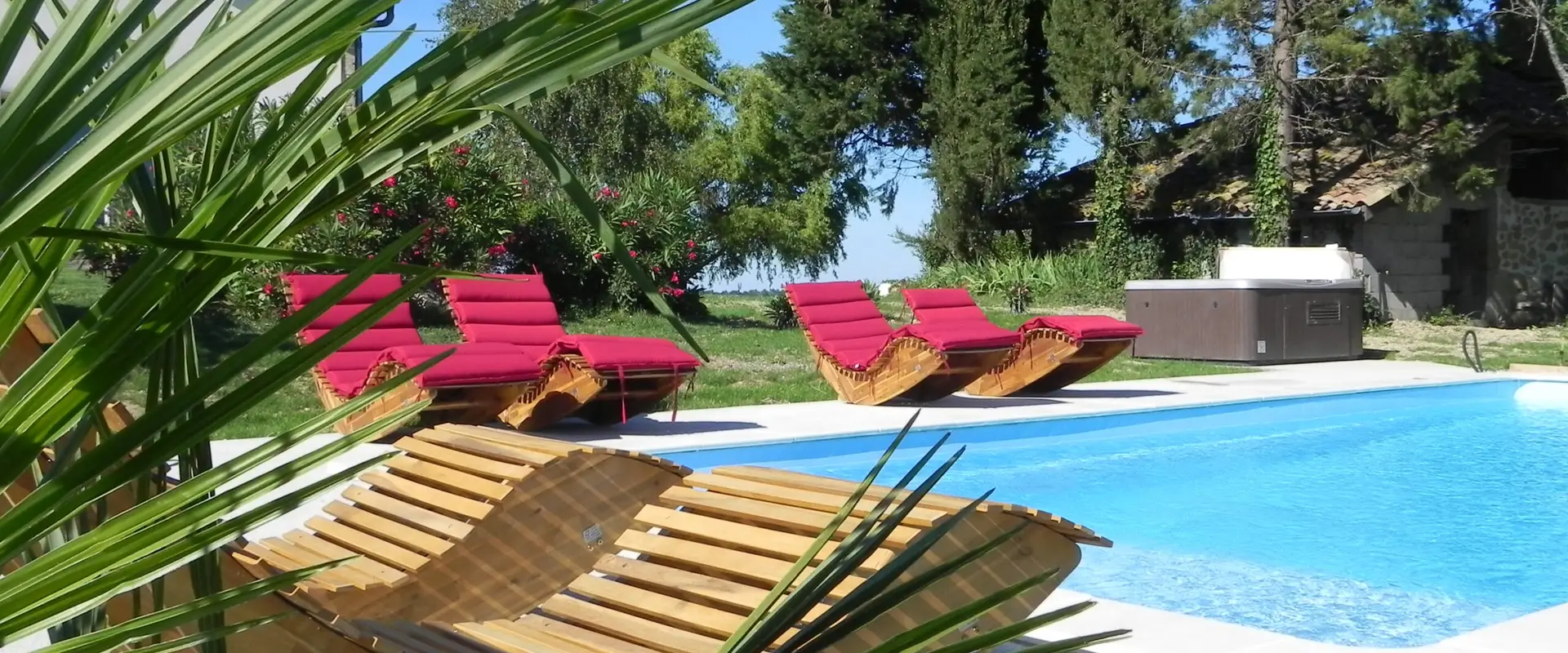 Domaine cap de coste gîte, table et chambre d'hôte