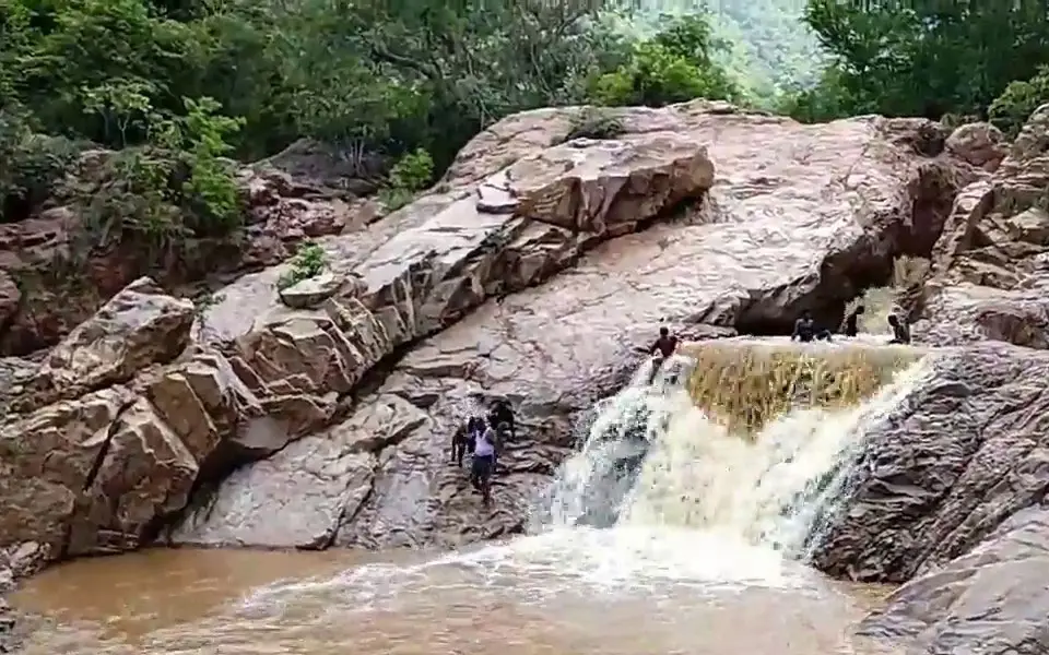 Clifftop Resorts Yelagiri