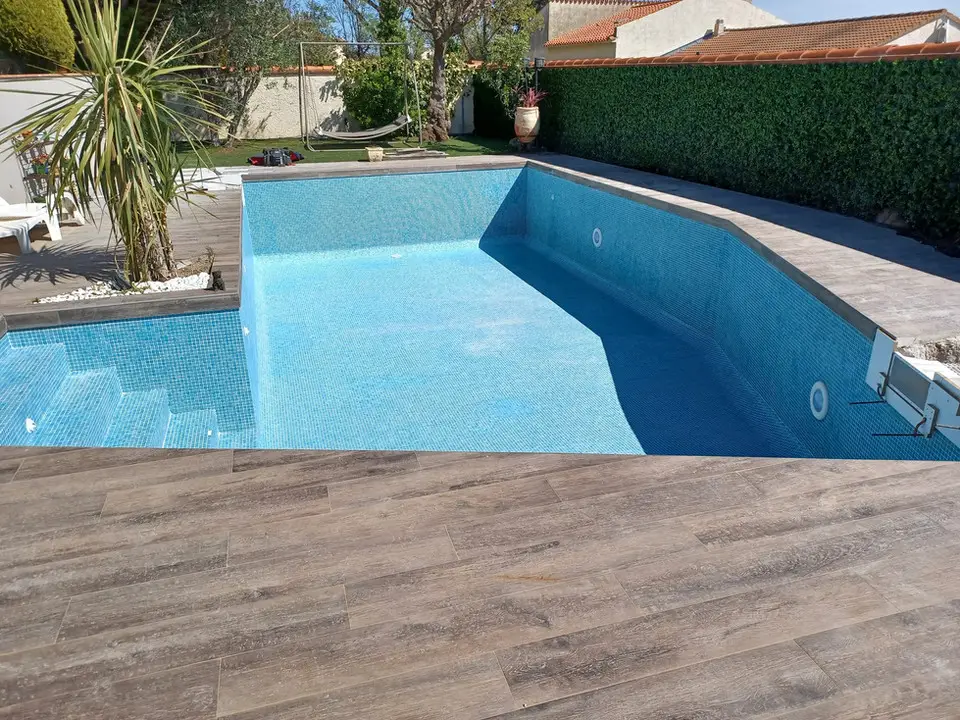 L & H Piscines