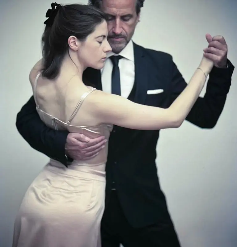 Tango Arno - Course Tango À Paris