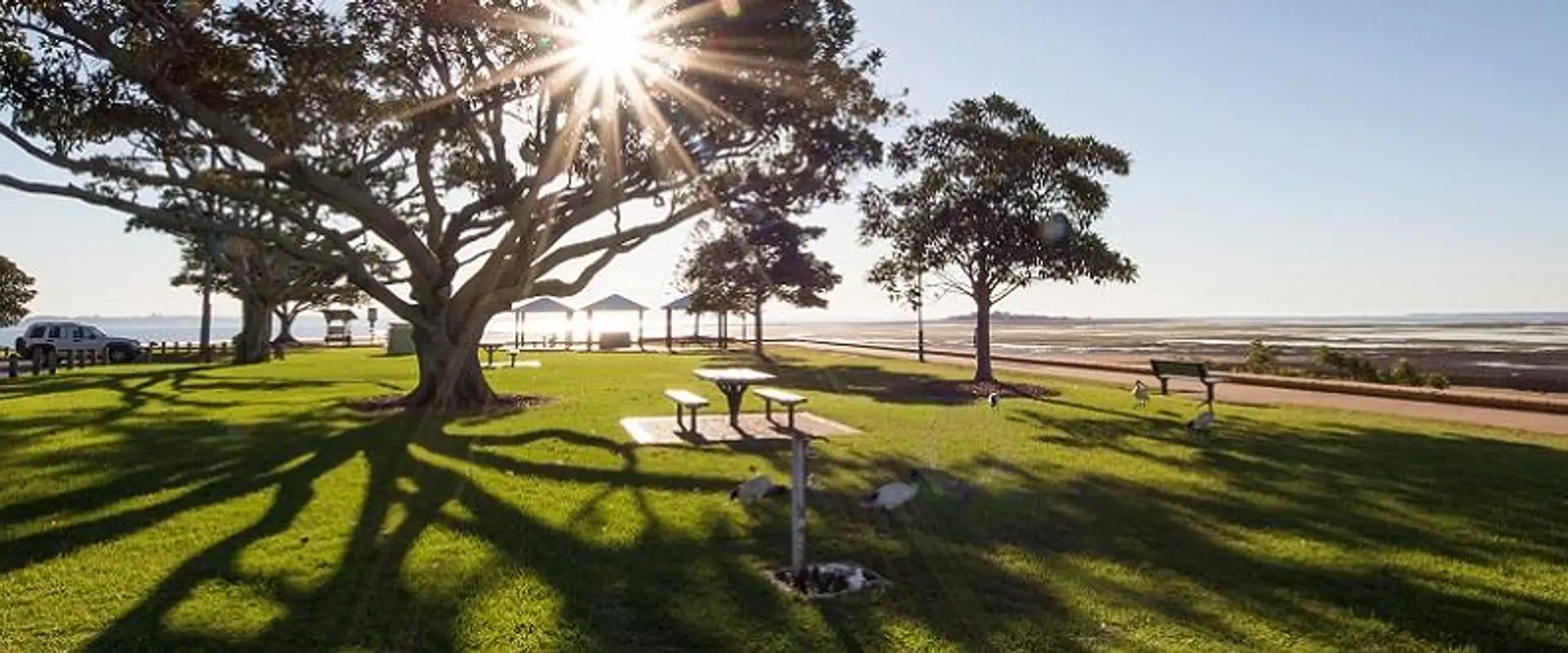 Raby Bay Esplanade Park - Half Basketball court