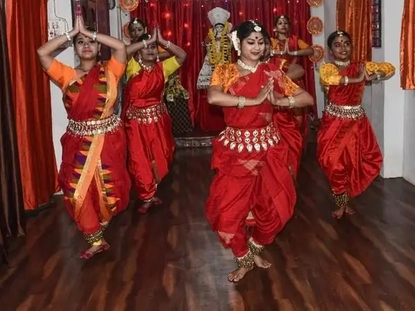 RUDRAGNI CREATIVE & CLASSICAL DANCE ACADEMY (HATIBAGAN)