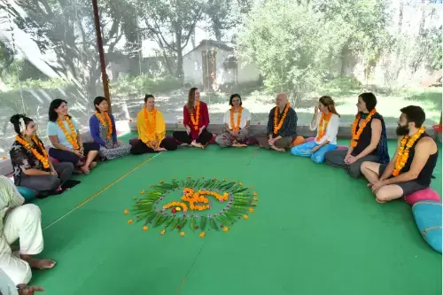 Alakh Yoga Teacher Training School