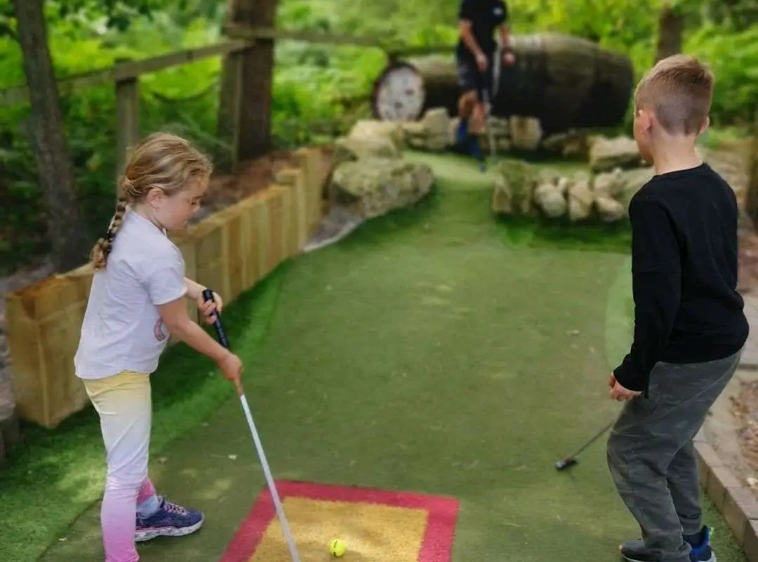 Adventure Golf