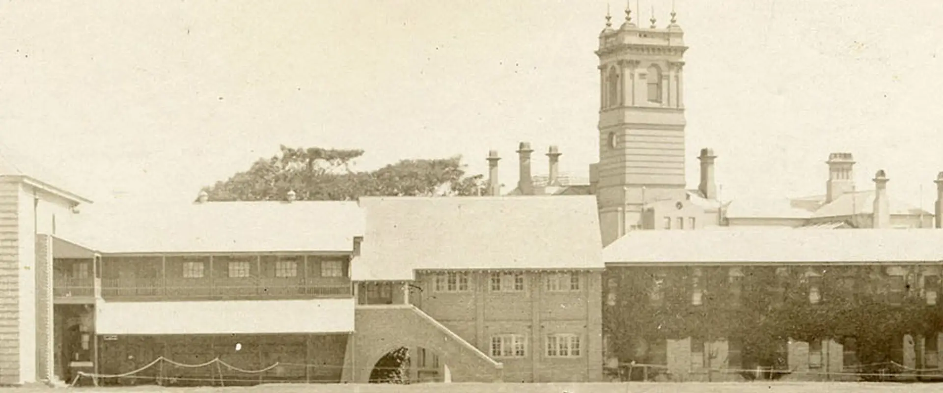 Bishopgate Courts - Shore