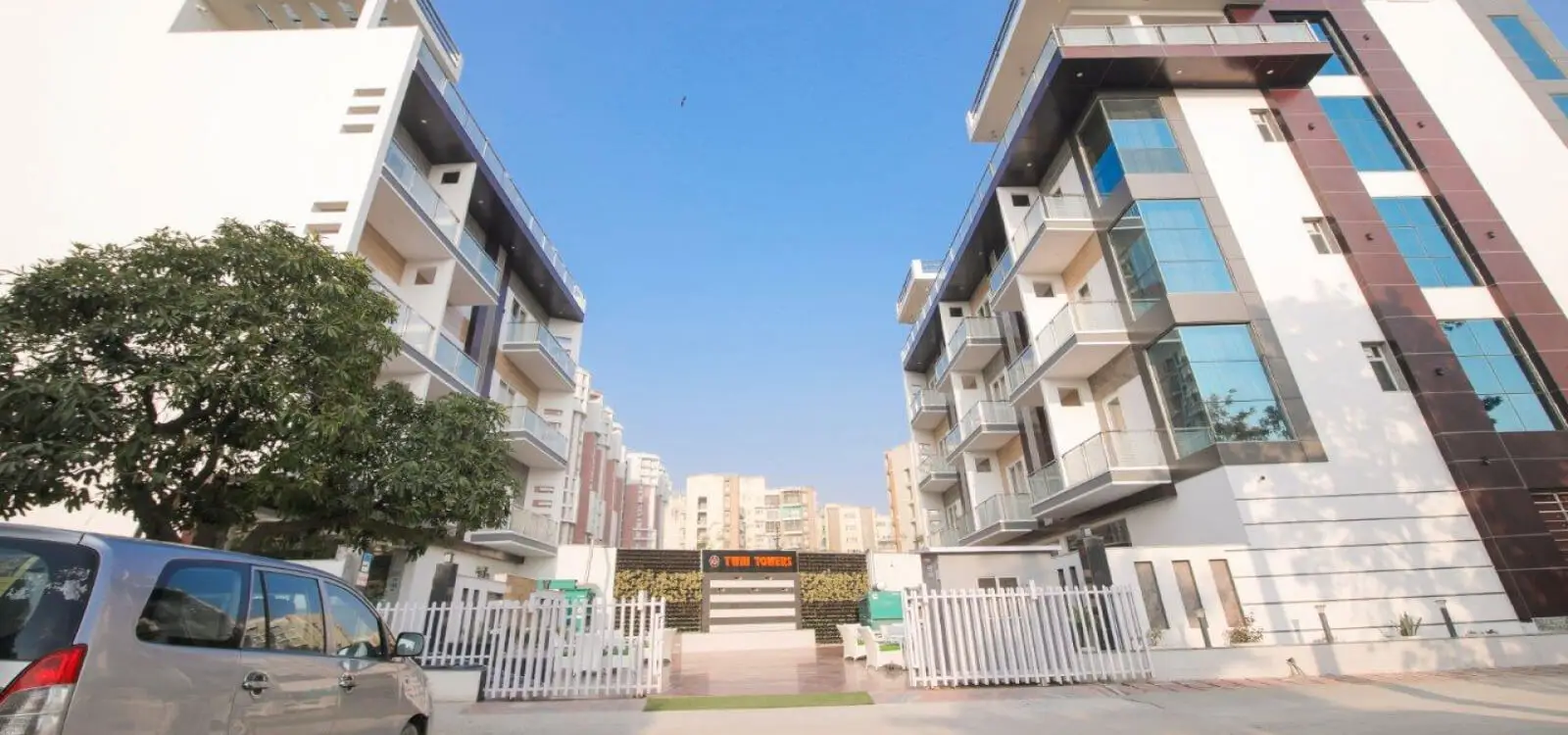 Twin Towers Inn - Unit Of Zero2Z Group