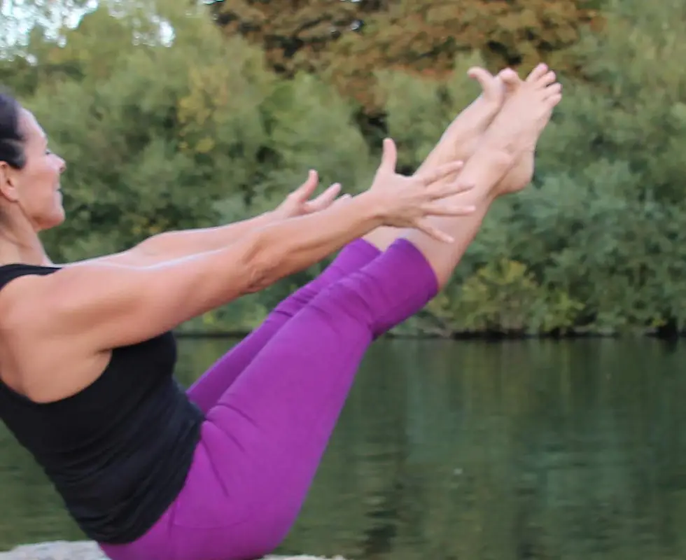Yoga Saz