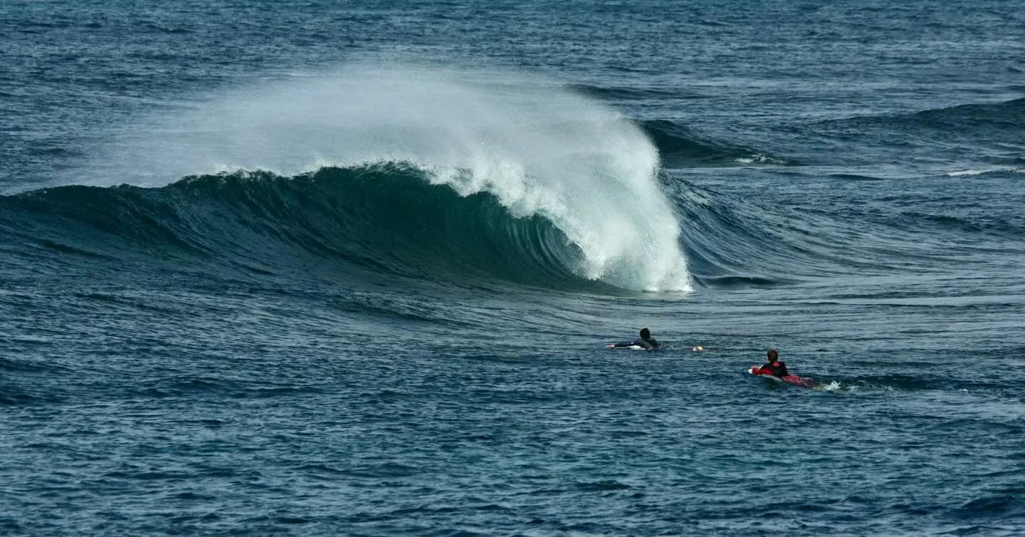 Carakas Surf School
