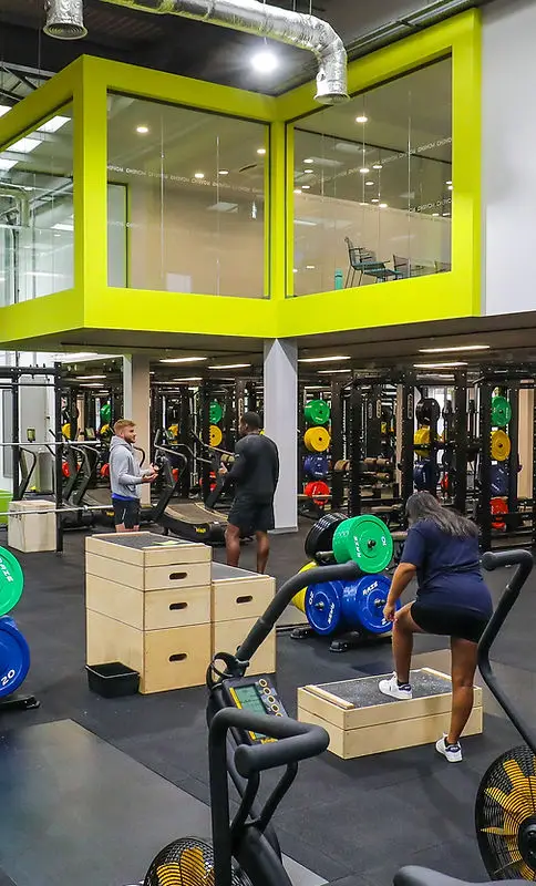 Move HQ