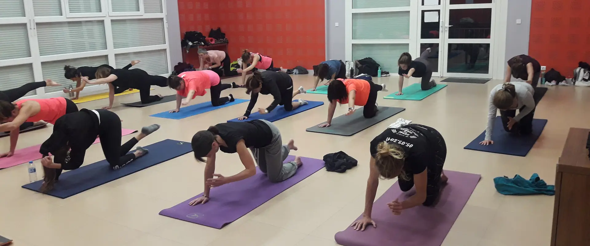 Emilie Etienne - Yoga, Pilates, Nutrition Et Diététique