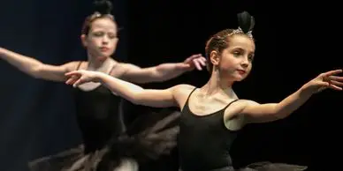 dh dance academy