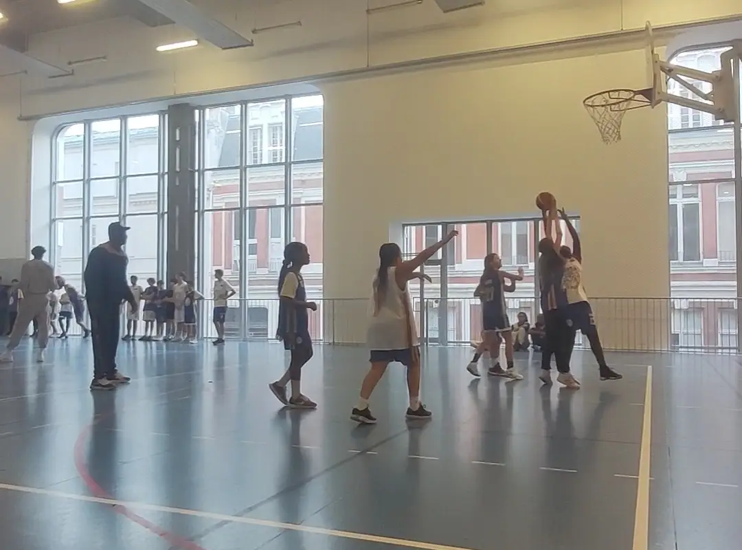 PARIS Basket