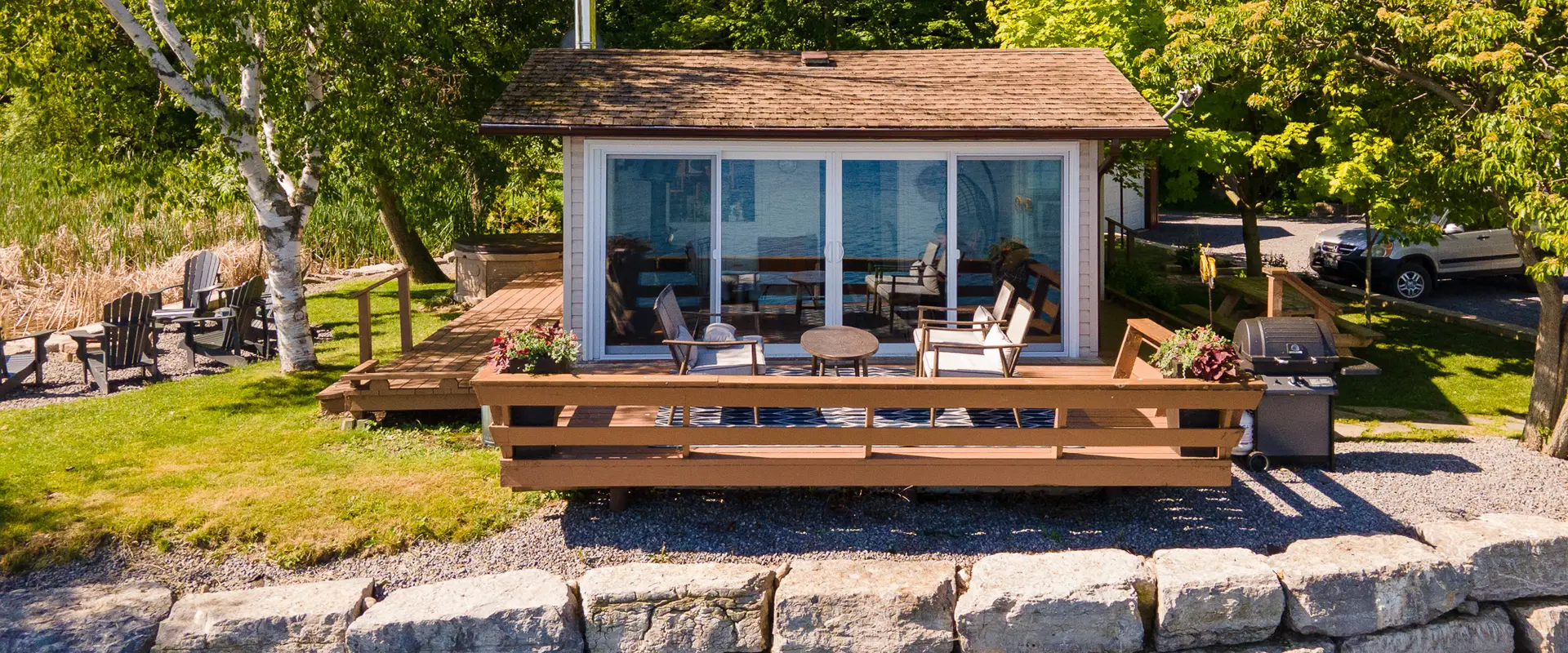 Peaceful Peninsula Cottage