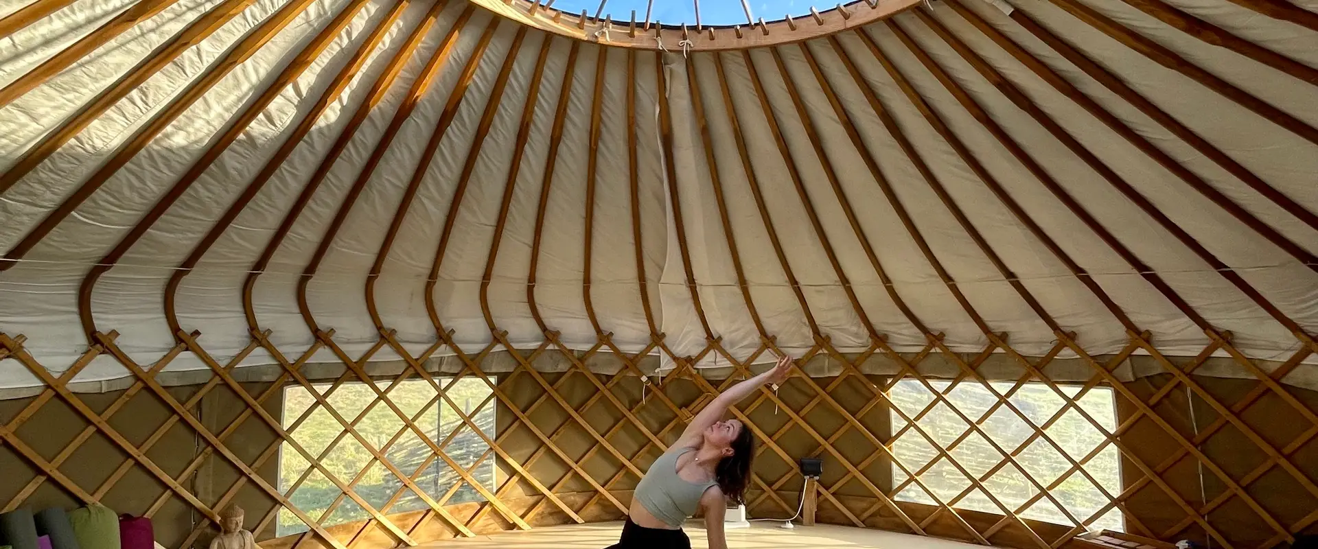 Pregnancy Yoga Class - Yoga Ro