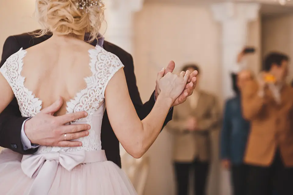 Dance Marriage St Paul Trois Châteaux