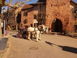 La Frégière Riding